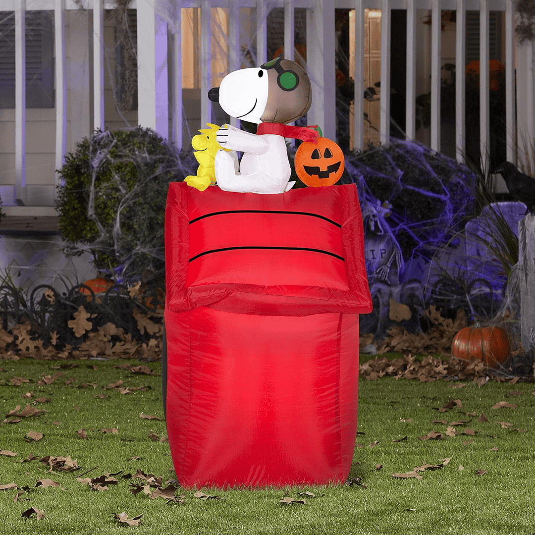 Inflable snoopy piloto con su casita - Imagen 2